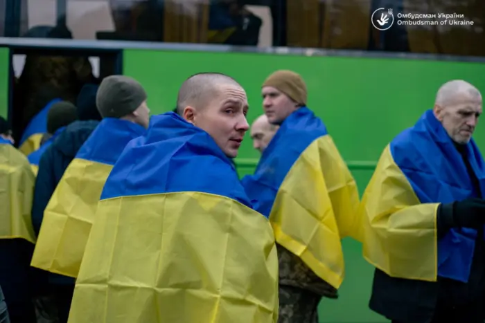 Взрыв возле ТЦК на Хмельниччине