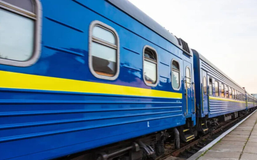 Ukrzaliznytsia changes the train route to the west