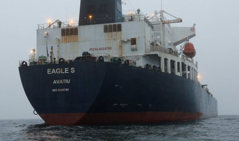 Detained tanker with Russian oil