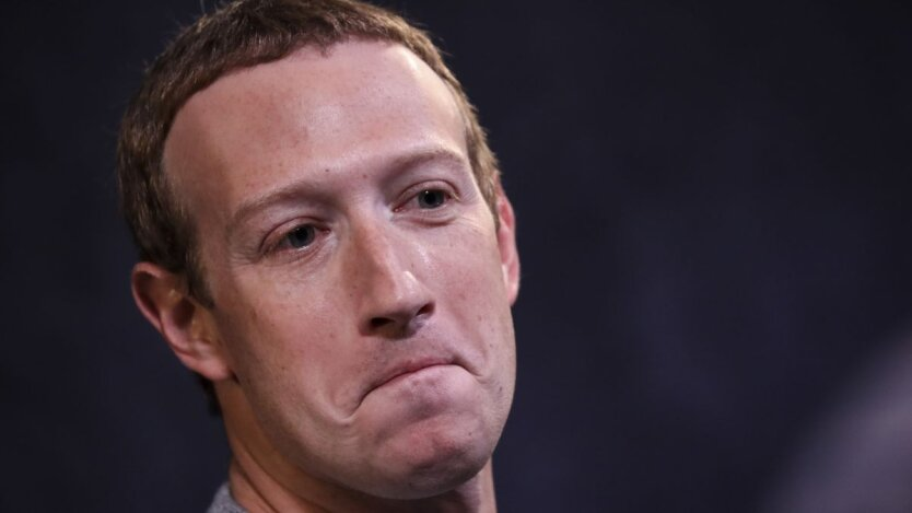 Zuckerberg criticizes Apple for parasitism