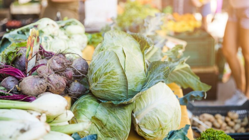 Preise für Kartoffeln, Zwiebeln, Karotten in Geschäften und auf Märkten: Wie viel kostet ein Borschtsch-Set