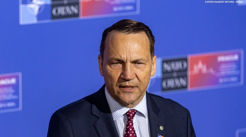 Sikorski antwortet auf Vorwürfe von Selenski über unzureichende Hilfe aus Polen