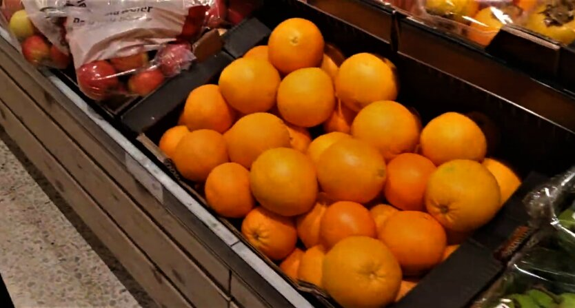 In der Ukraine wurden die Preise für Zitrusfrüchte im neuen Jahr geändert: Wie viel kosten Orangen, Mandarinen und Bananen