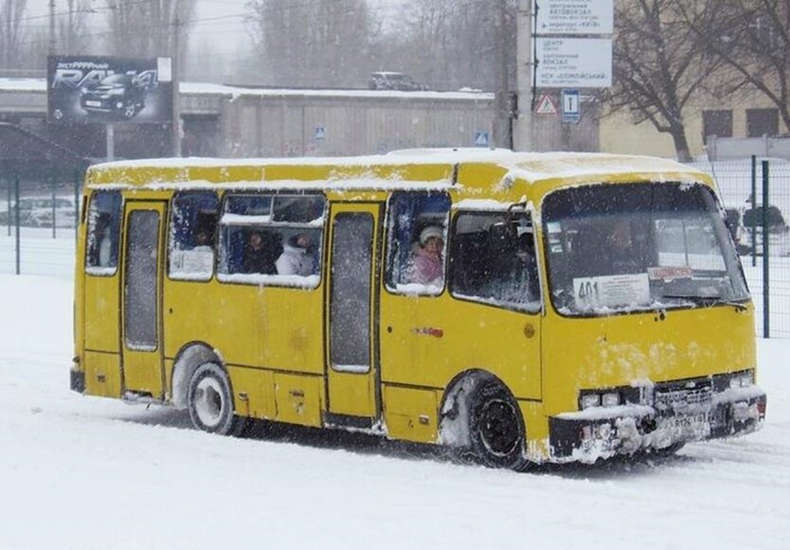 W Kijowie nagle wzrosły ceny za przejazdy minibusami: gdzie i jak zmieniły się ceny przejazdu