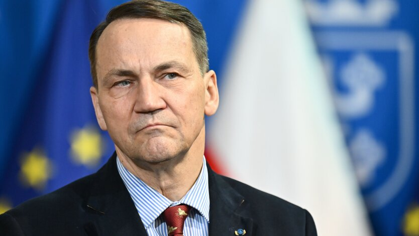 Porazka Putina musi być widoczna - Sikorski