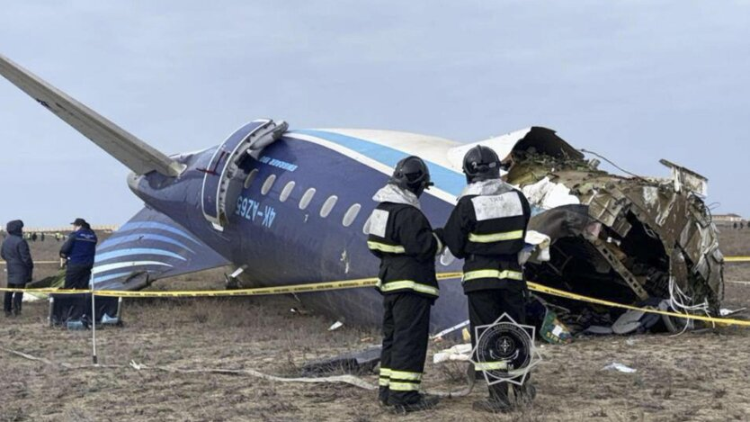 Чорні скриньки літака Azerbaijan Airlines