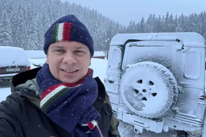 Der Fernsehmoderator ist in einen Skandal verwickelt, nachdem er mit einem Jeep in den Bergen gefahren ist