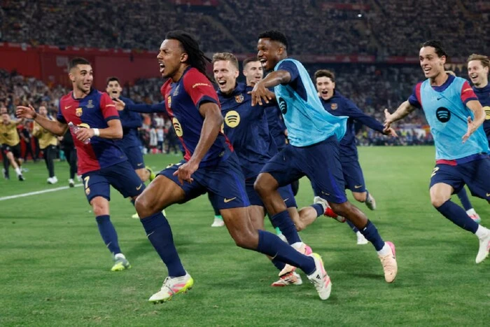 Drama in Sevilla. Barcelona und Real lieferten sich ein Torfest im Finale des spanischen Pokals