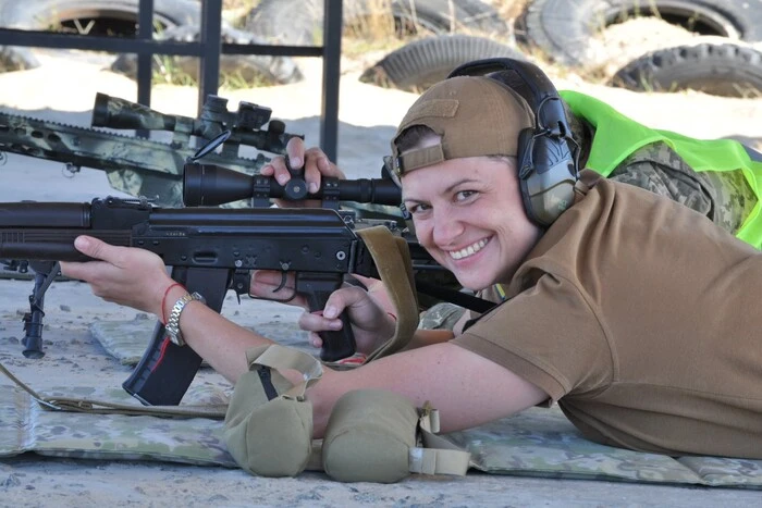 Волонтерка і військова Анастасія Єфімова