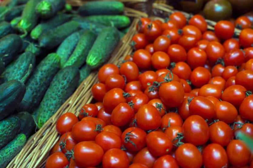 Die Preise für Gemüse enttäuschen die Ukrainer erneut: Wie viel kosten Tomaten und Gurken im April