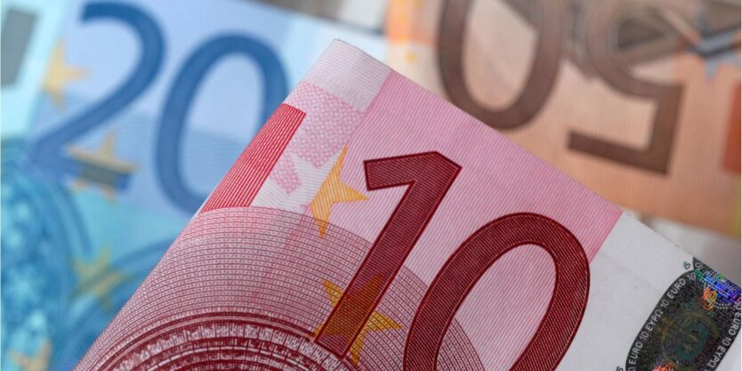 Check on euro banknotes events